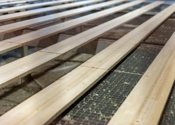 Woodcircles predvodi održivu gradnju sa CLT panelima od 100% recikliranog drveta